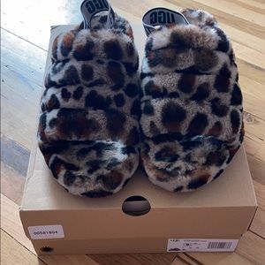 UGG Fluff Yea Slippers Size 9